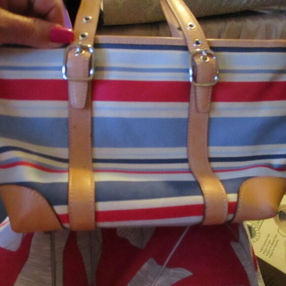 new coach multi colored small striped handbag received as a presnt never used - Picture 2 of 3